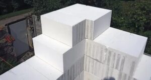 Преимущества и особенности газобетонных блоков: обзор ключевых характеристик и областей применения